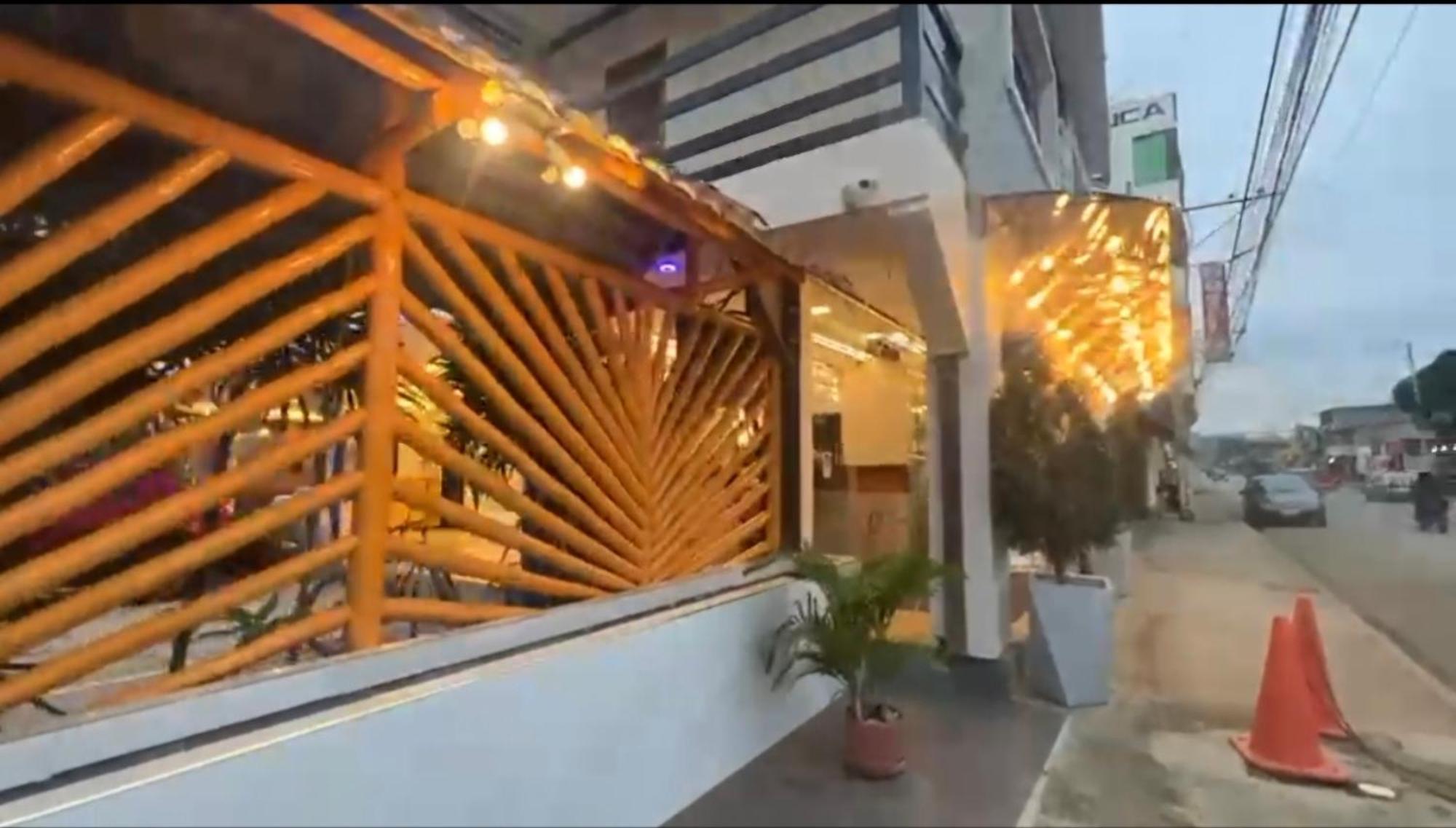 Hotel Berlin International Puerto Lopez Luaran gambar