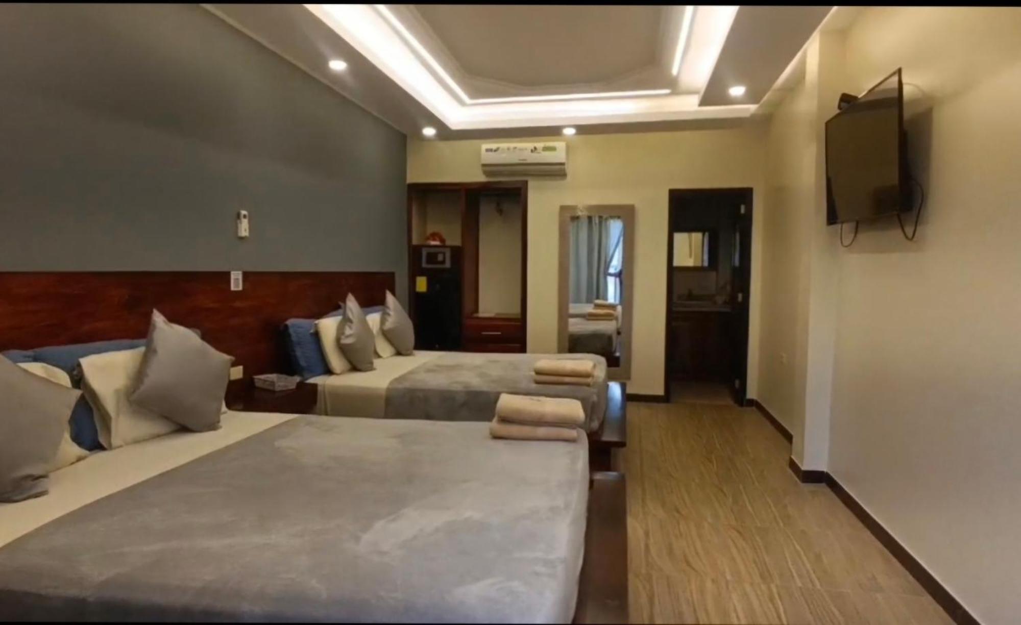 Hotel Berlin International Puerto Lopez Luaran gambar