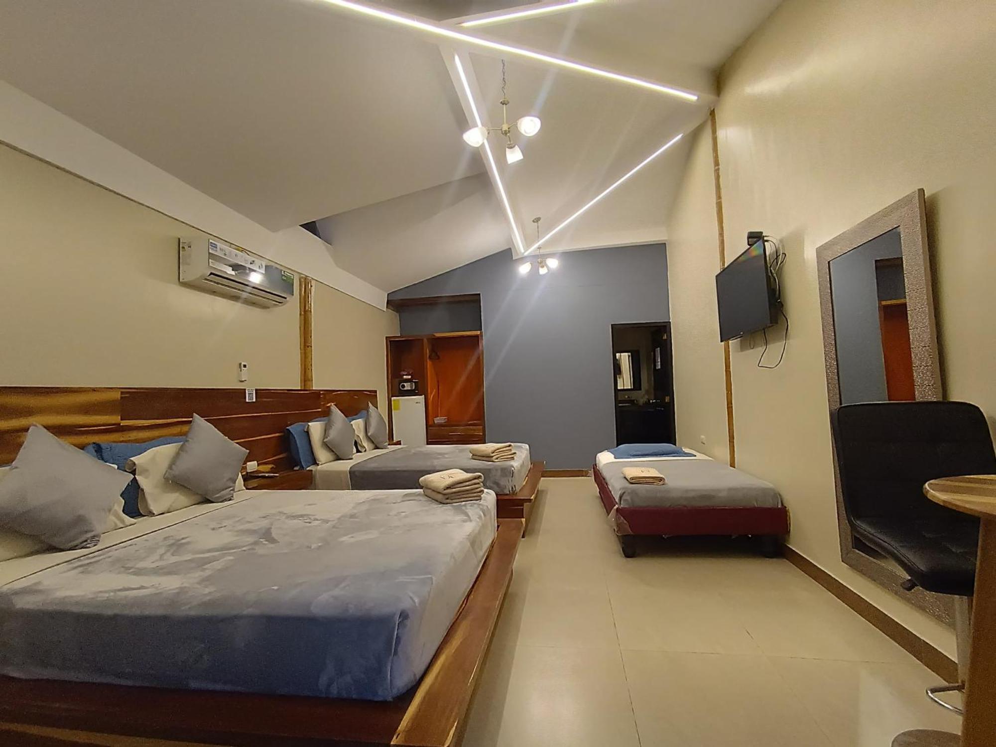 Hotel Berlin International Puerto Lopez Luaran gambar